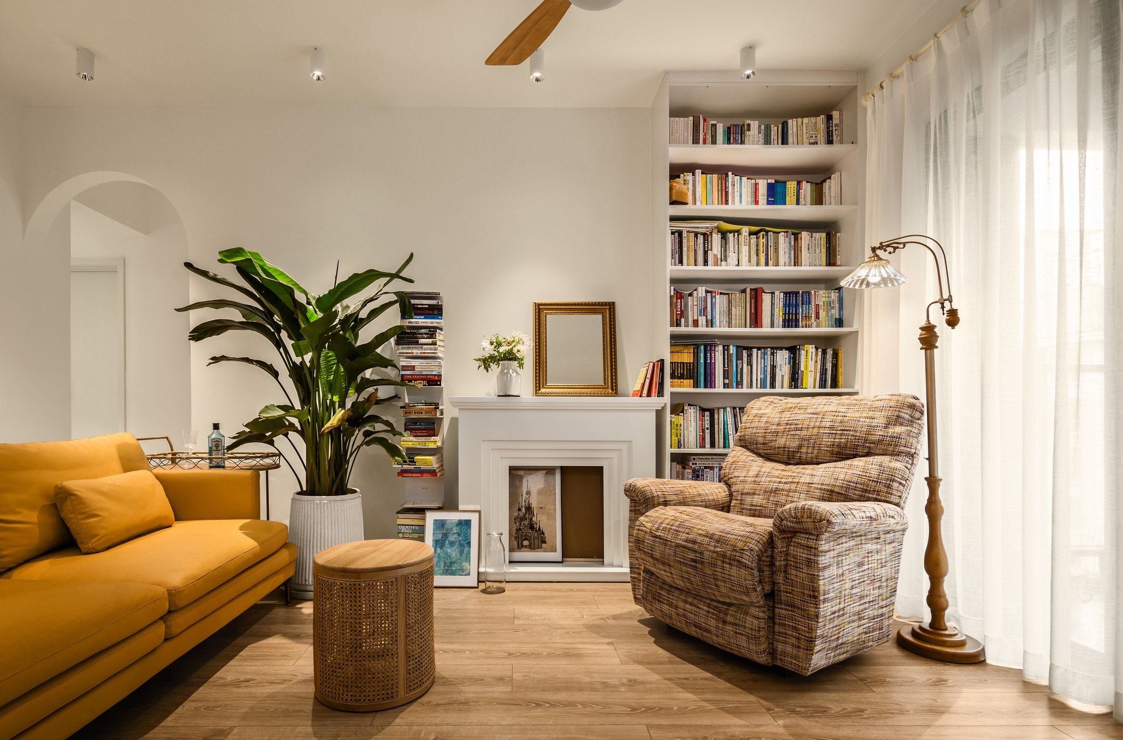 Interior photo of Lily’s 90 sqm chic vintage home